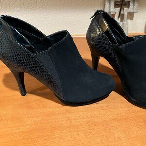 Sexy Suede/Snake Ankle Bootie with back zipper